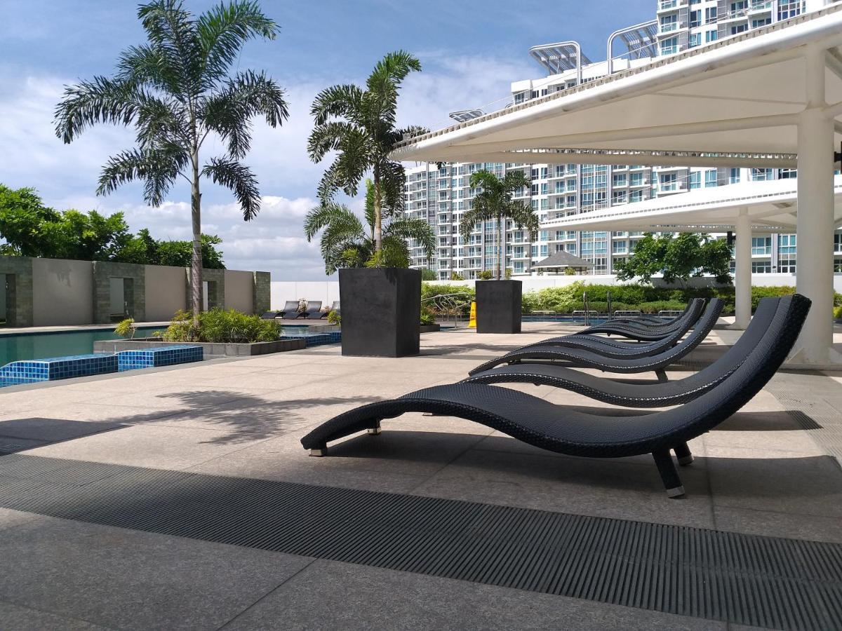 Mactan Newtown With Sun Set And Garden View Aparthotel Cebu Exterior foto