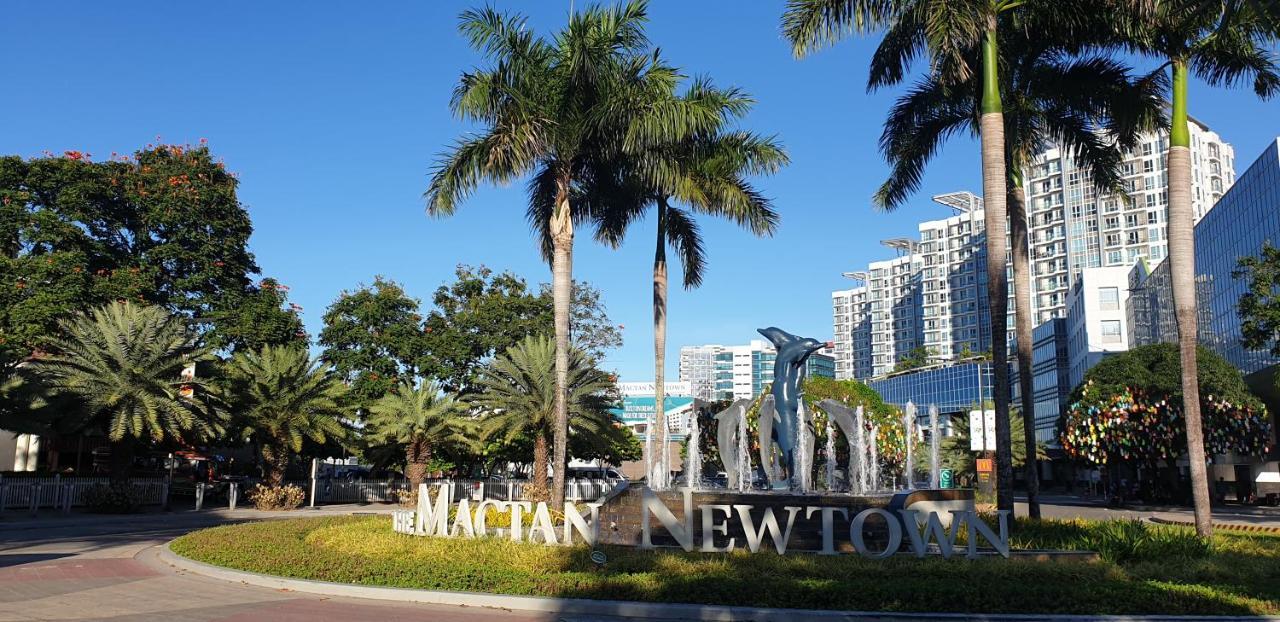Mactan Newtown With Sun Set And Garden View Aparthotel Cebu Exterior foto